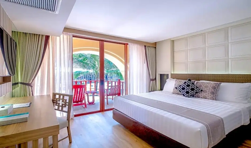 2 Bedrooms Graceland Suite with sea view