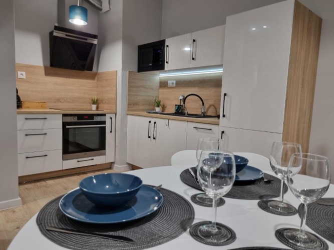 1 Bedroom Apartment