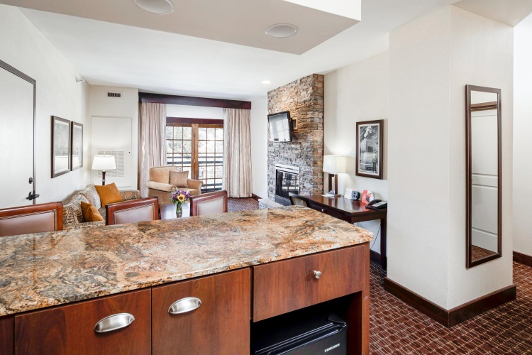 Double Suite