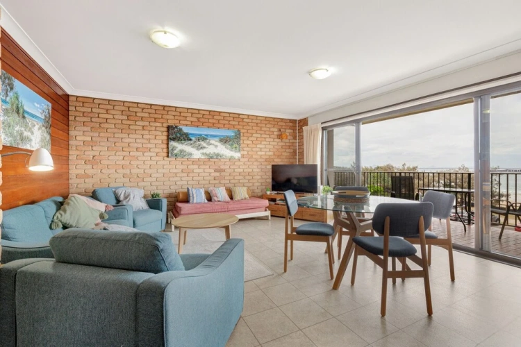 Twin Apartment