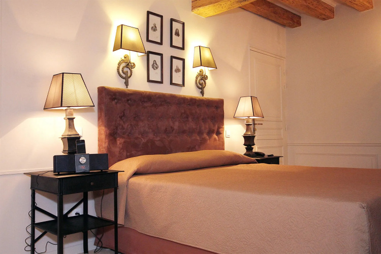 Hôtel Saint-Louis Marais