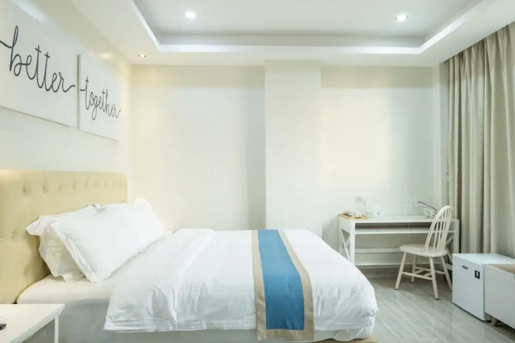 Deluxe Single room