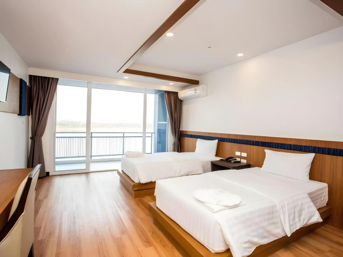 Blu Hotel Nakhon Phanom