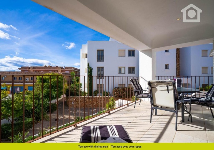 2 Bedrooms Apartment