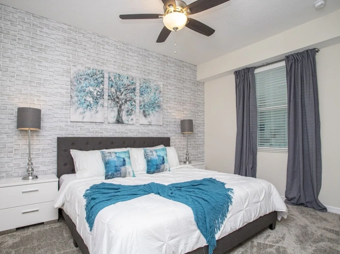 2 Bedrooms Apartment