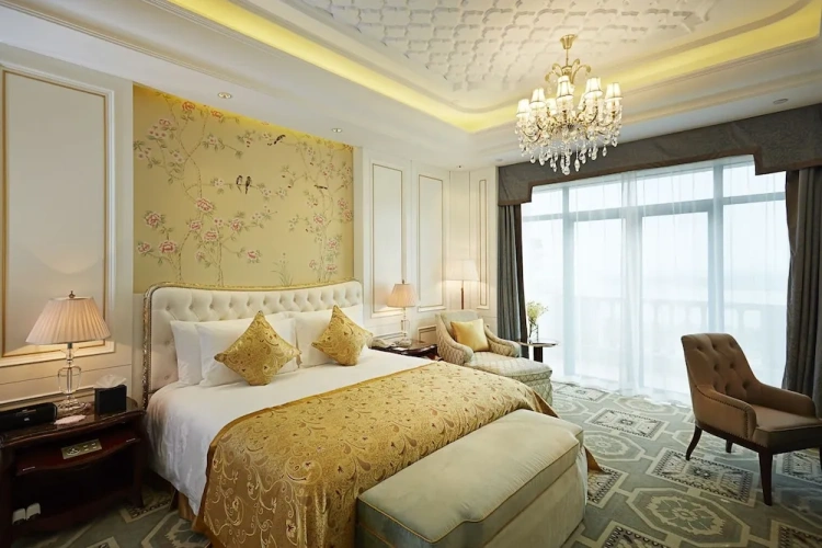 Standard Double room with balcony and with lake view