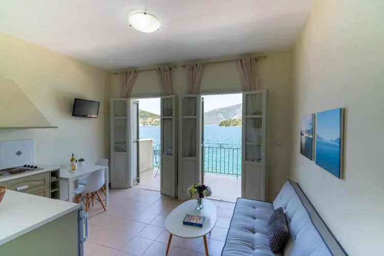 Standard Double room with balcony and with sea view