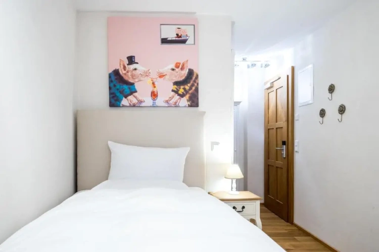 Standard Single room