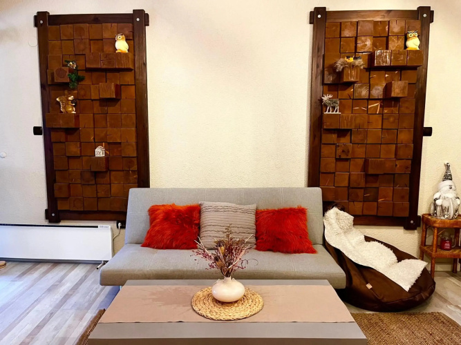 Roots Apartment 2