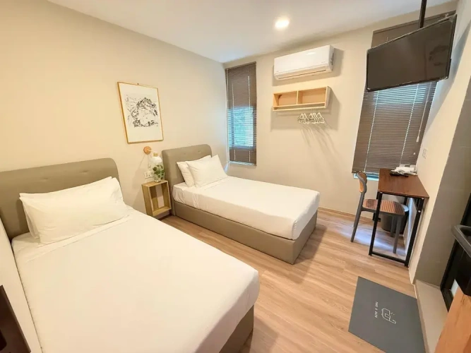 Standard Twin room