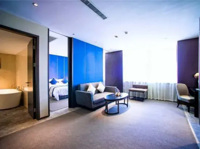 Gallery Hotel