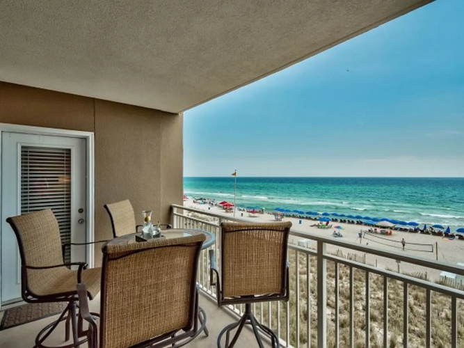 Emerald Beach 331 by RedAwning