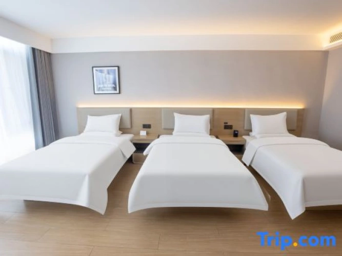 Premium Triple room