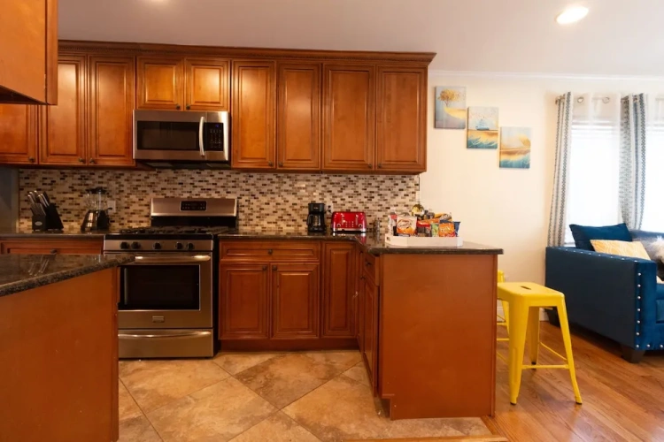3 Bedrooms Executive Cottage