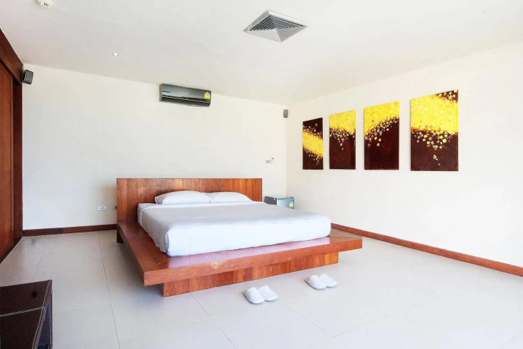 Baan Napoli Luxury Villa