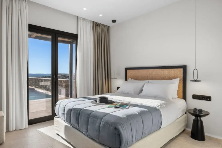 Lithia Exclusive Villas