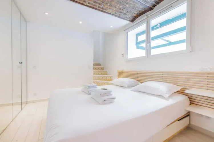 Apartment 1 BDR /4P 16th Near Trocadaro