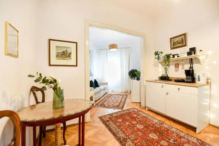The Little Paris Apartment in Central Bucharest