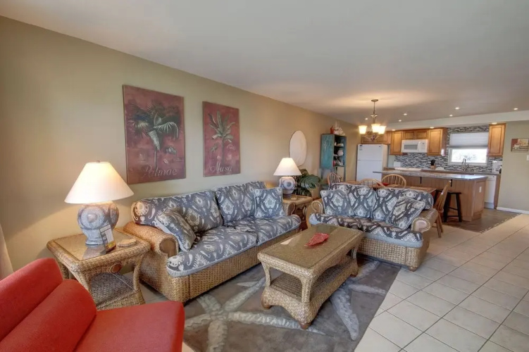 165 El Matador 1 Bedroom Condo by RedAwning