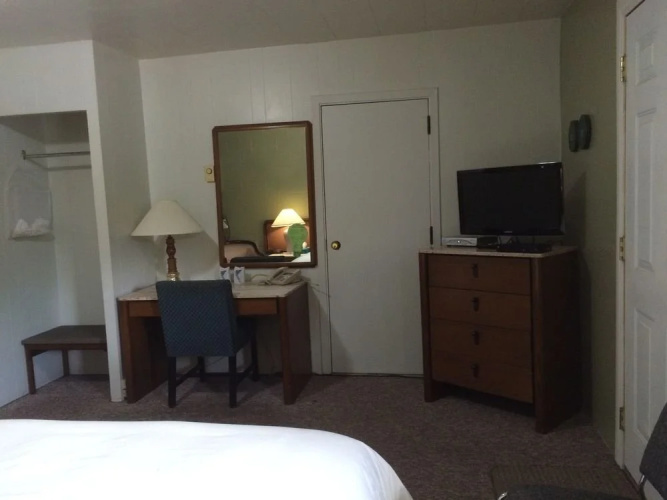 Mohawk Motel Canada