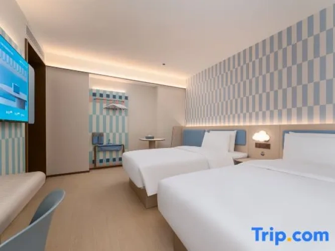 Standard Double room with view