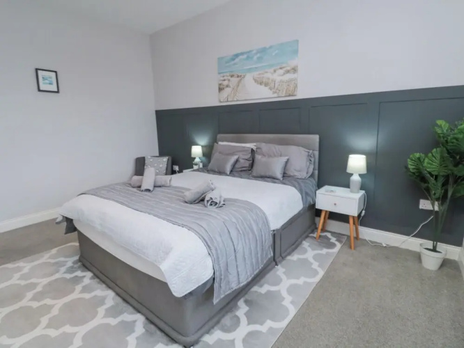 Malcolm Miller House