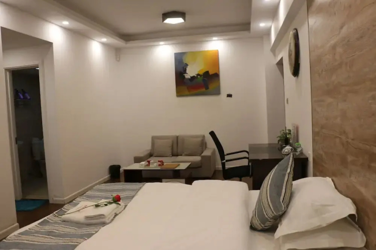 Yilai Service Apartment