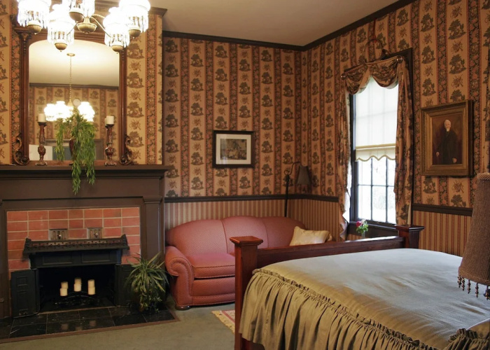 Bybee's Historic Inn