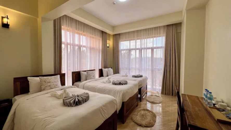 Standard Triple room