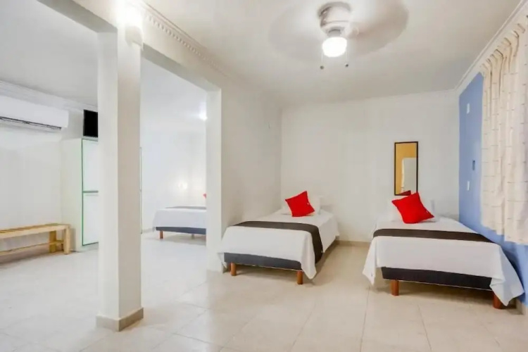 Hotel Arco Maya