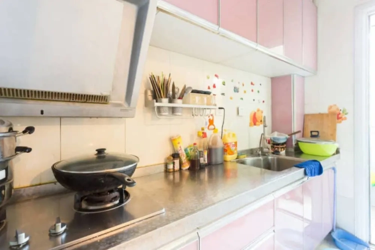 3 Bedrooms Apartment