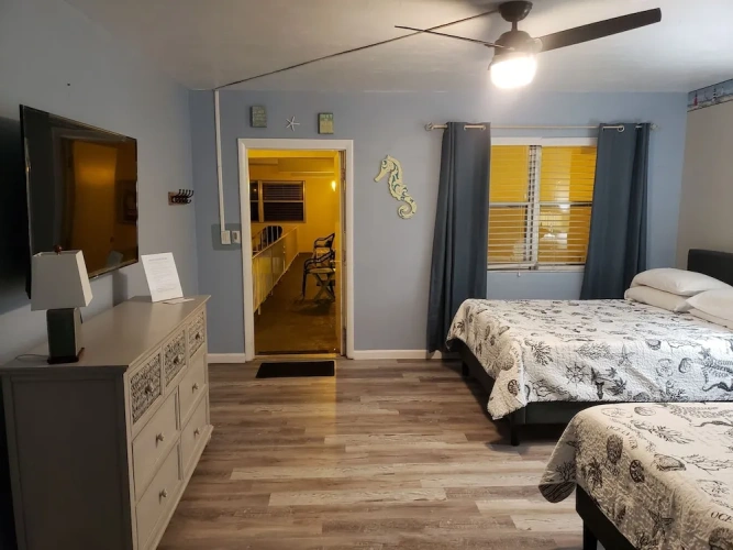 Deluxe Quadruple Suite