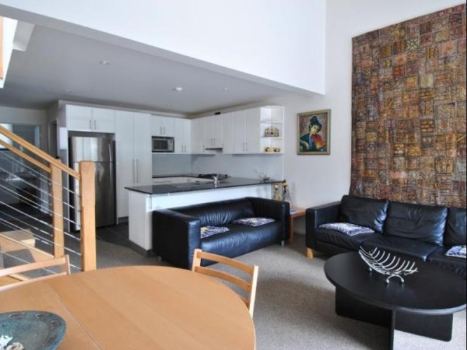 3 Bedrooms Apartment