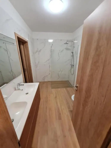 House With Private Jacuzzi Near Umag