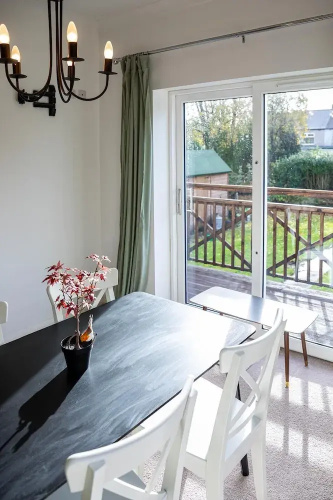 3BR Detached Bungalow w/Parking