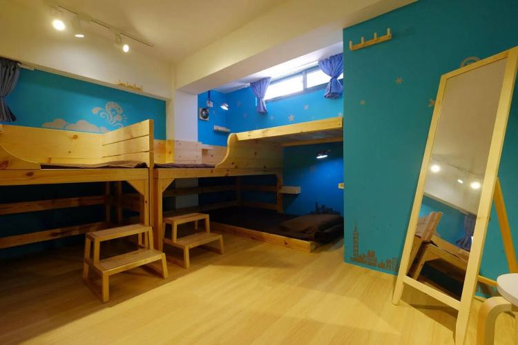 Leo ho Hostel