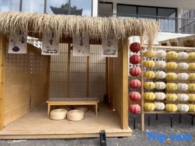 Fujiang Courtyard（Bell Tower Mosque Street Store)