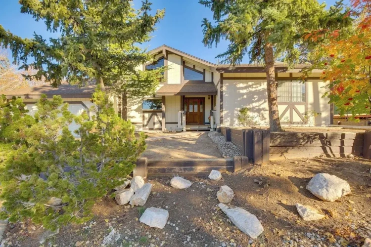 3 Bedrooms Cottage