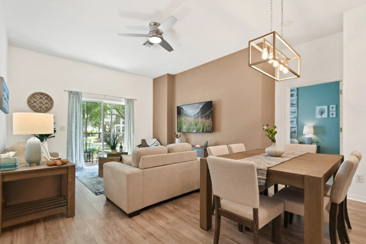 Bahama Bay NEW UNIT, AWESOME STAR WARS ROOM, Davenport, US