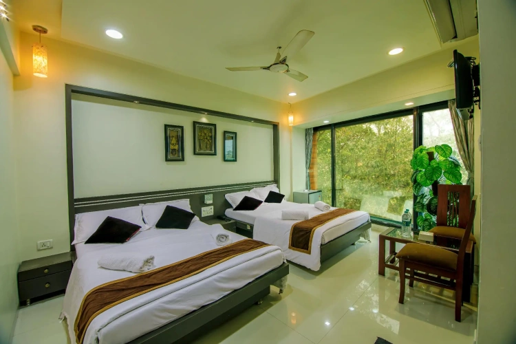 Standard Quadruple room