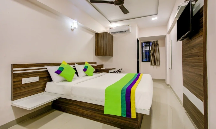 Economy room