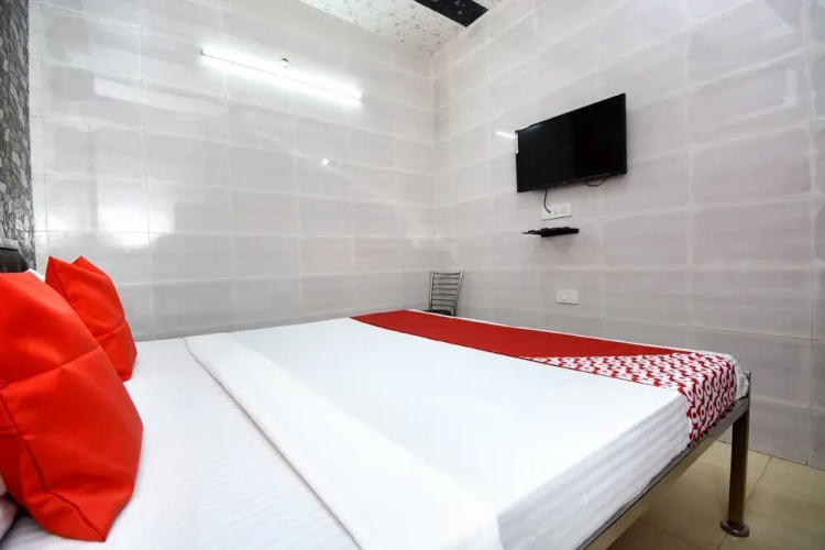 Ms Guest House By OYO Rooms