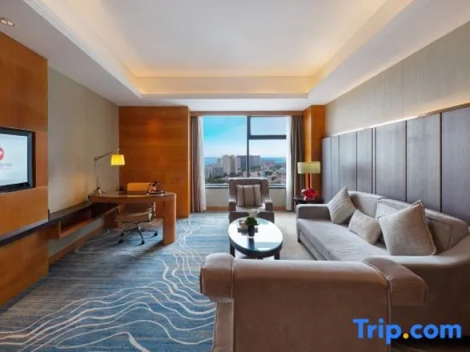 1 Bedroom Deluxe Suite with sea view