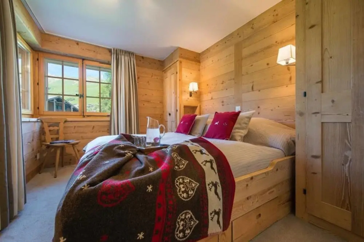 Super Luxurious Flat Verbier