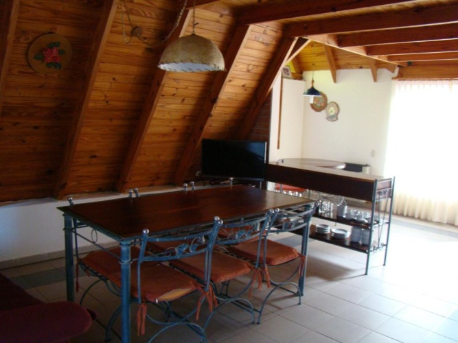2 Bedrooms Bungalow