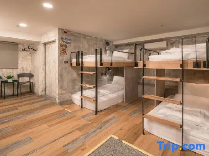 Classic Quadruple Suite