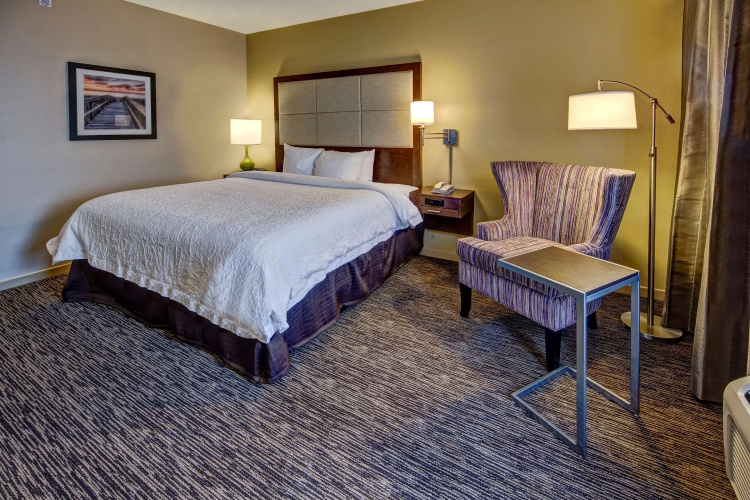 Hampton Inn by Hilton Dunn