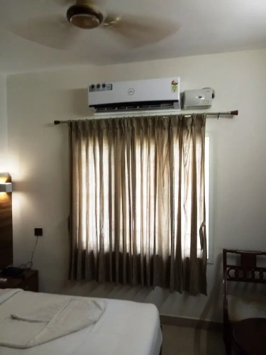 1 Bedroom Economy Double room with city view
