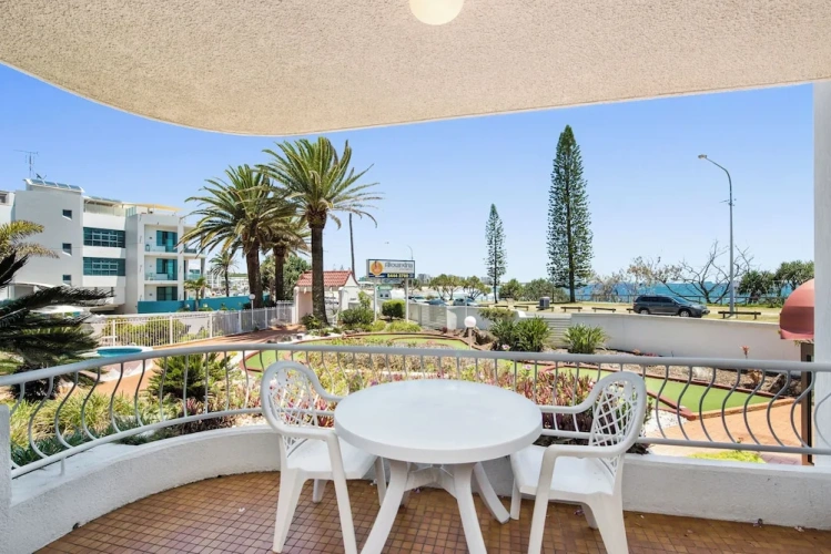 2 Bedrooms Apartment with balcony and with ocean view