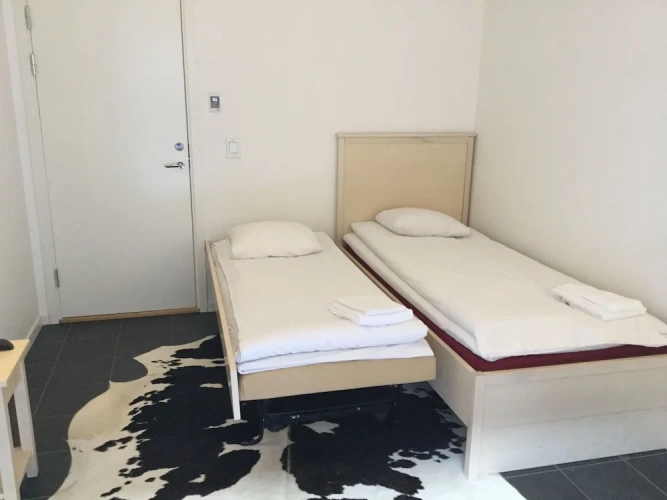 Economy room